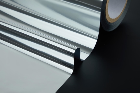 Good price PET BOPP Μεταλλωμένη ταινία Χρυσός/Σλιβερ 1500 mm Για ταινία στρώσης Επικεντρωμένη συσκευασία σε απευθείας σύνδεση
