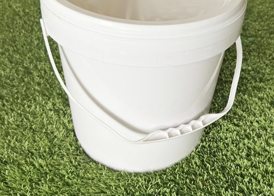 Περιβαλλοντικά φιλική επιφάνεια επιφάνειας επιφάνειας με υδατική βάση σε λευκό γάλα για λεύκανση